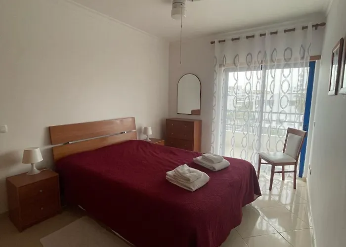 卡蒂尔公寓式酒店 *